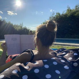 ontspannen een boekje lezen